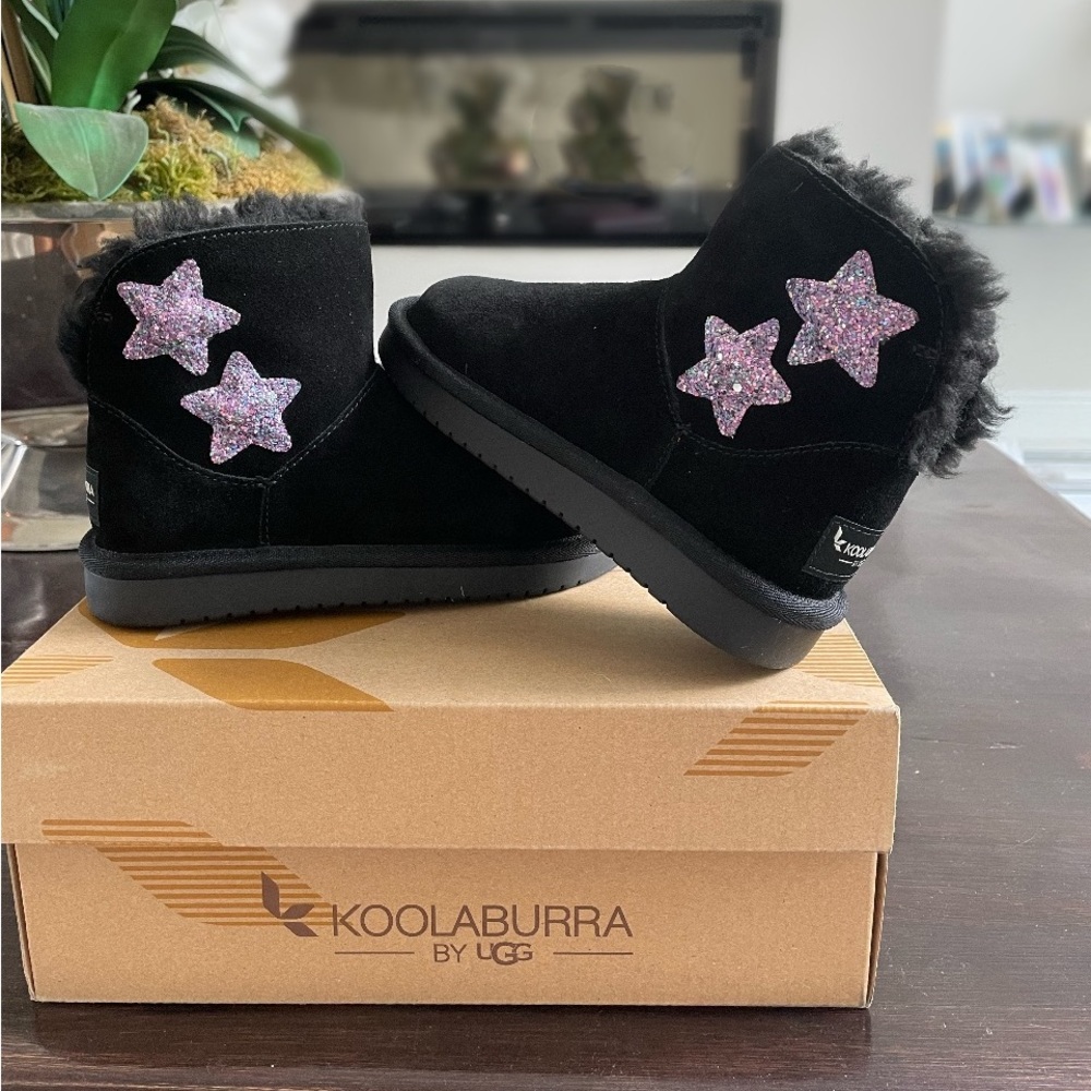 NWT- Koolaburra by UGG - Koola Star Mini Pull-On Boot-  Black- sz12